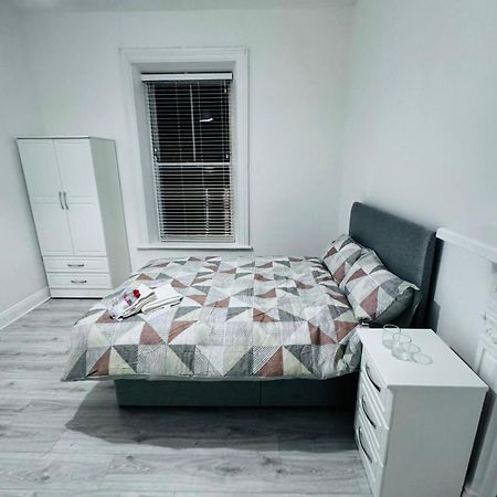 Naas Town - Budget Double Bedrooms 외부 사진