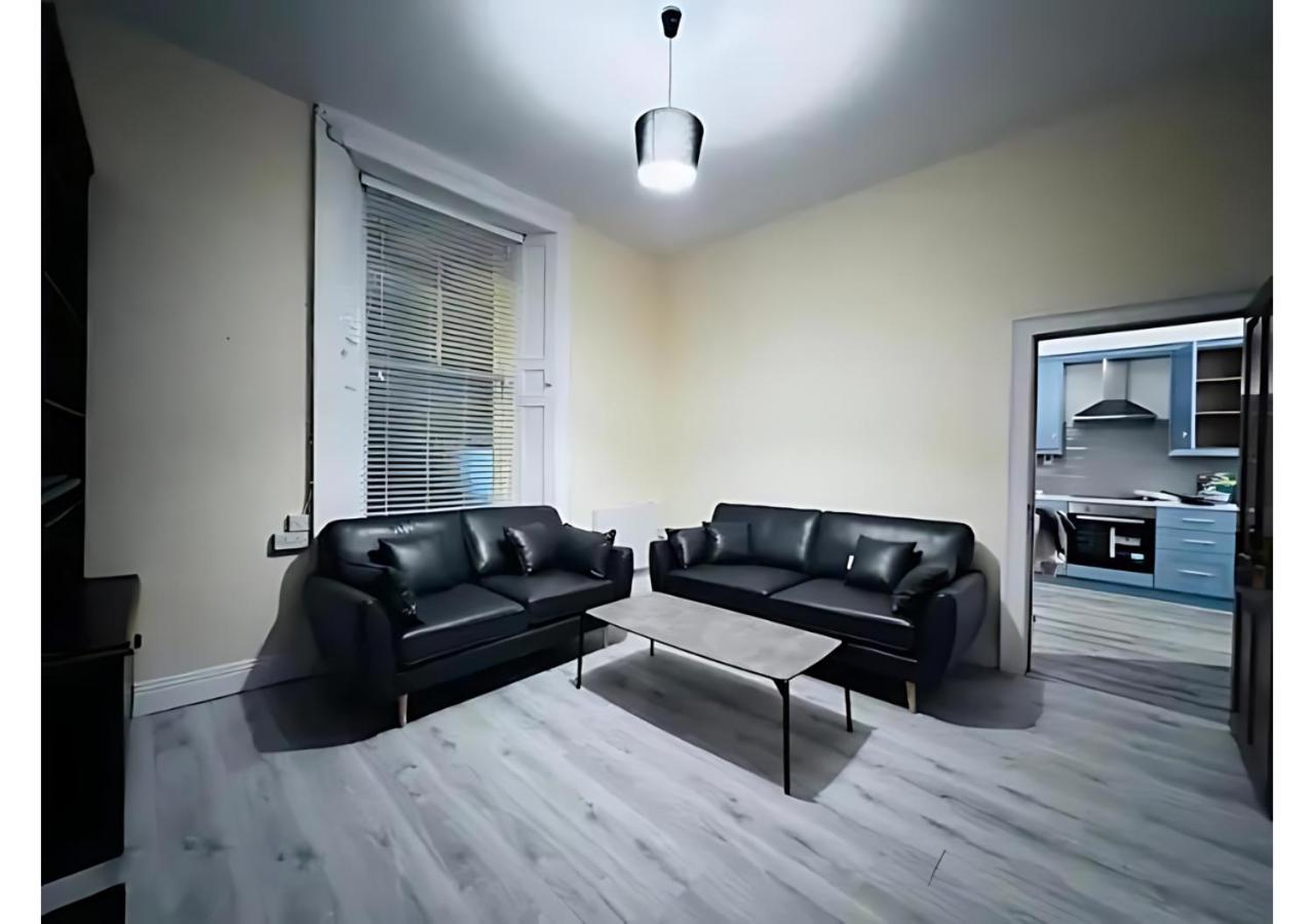 Naas Town - Budget Double Bedrooms 외부 사진