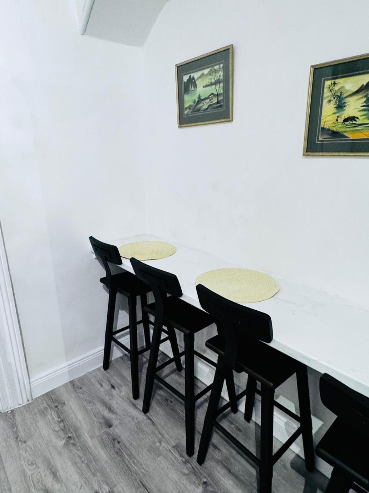 Naas Town - Budget Double Bedrooms 외부 사진