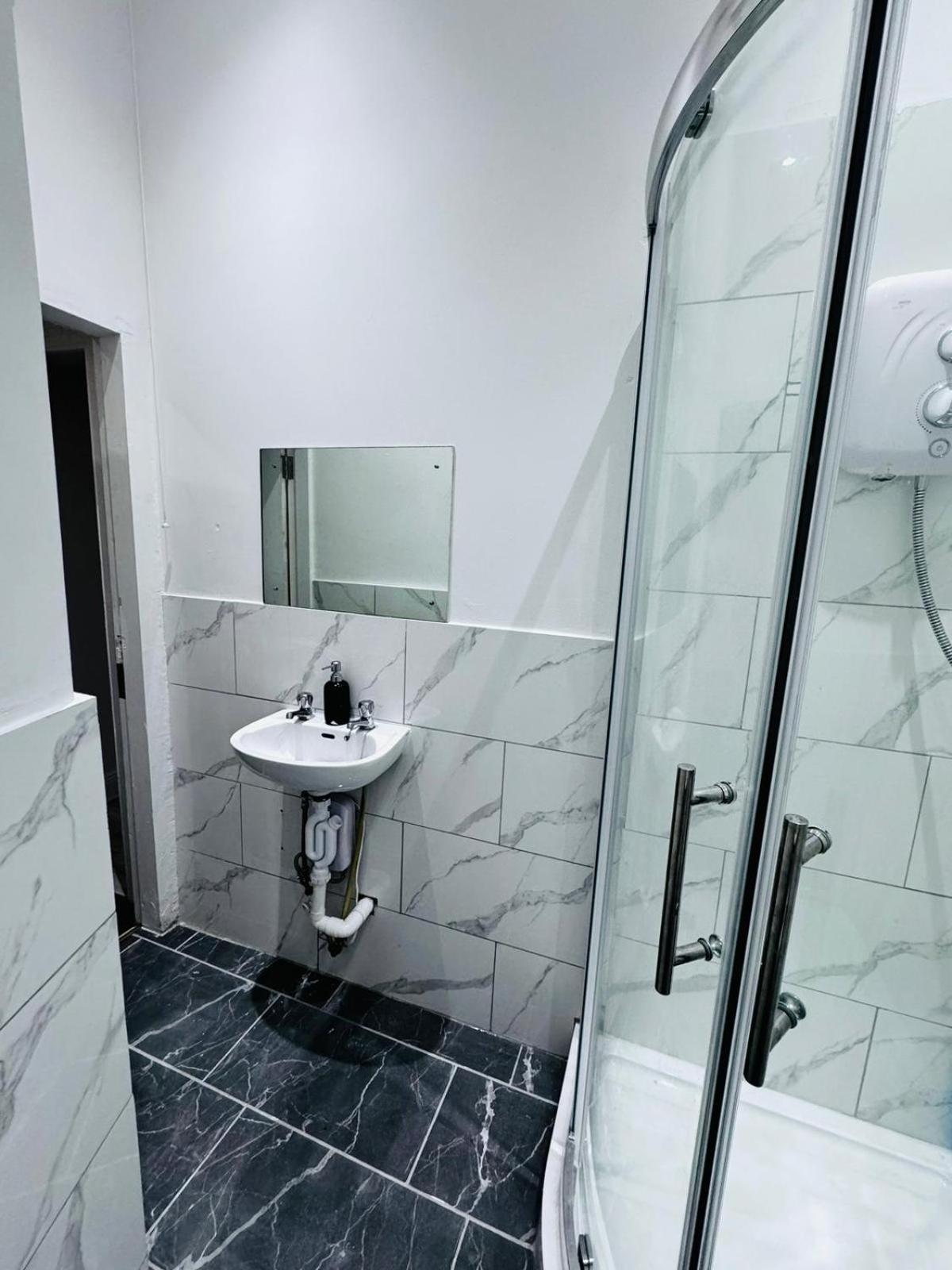 Naas Town - Budget Double Bedrooms 외부 사진